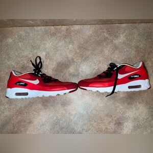 Red Nike Air Max 90